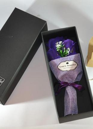 Подарочный букет фиолетовых роз ручной работы из мыла