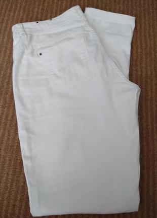 Продам білі жіночі джинси
