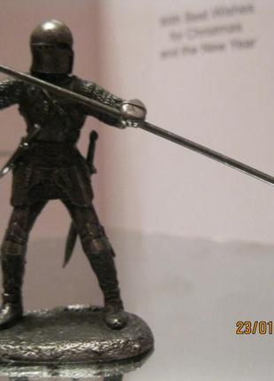 Войн фигурка ФИГУРА статуэтка рыцарь металл с пикой сувенир сп...