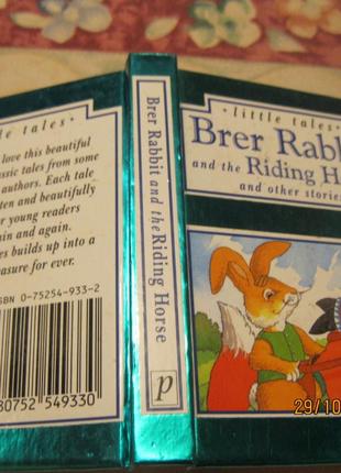Книга маленькая на английском языке сказка о зайце