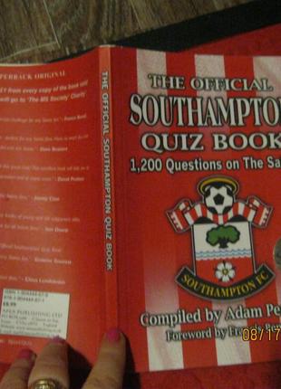 Про Футбол журнал на английском языке книга SOUTHAMPTON QUIZbook