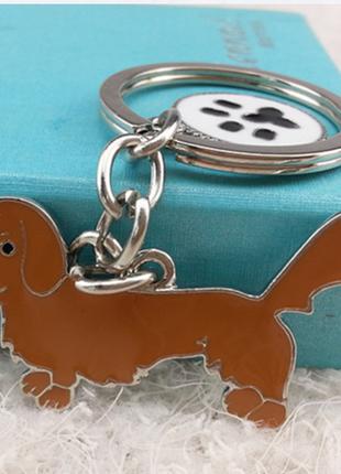 Брелок на ключи металл серебристый собака пес порода такса рыж...