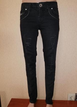 Стильные черные женские джинсы размер 10\38 parisian