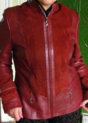 Жіноча шкіряна куртка , l-xl