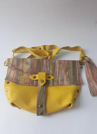 Мегастильная кожаная сумка-клатч с двумя видами ручек