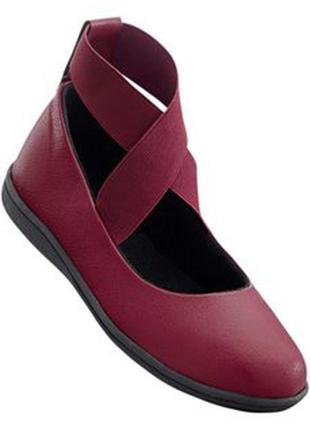 Мега удобные туфли балетки с резинками , размер 38. бордовые ,...