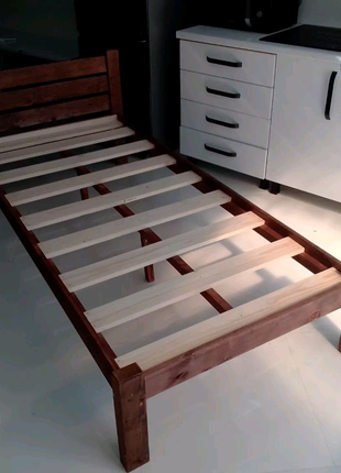 Ліжка з натурального дерева від 1900 грн