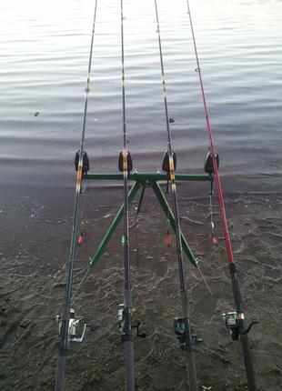 Trenoga Fishing 4 rods