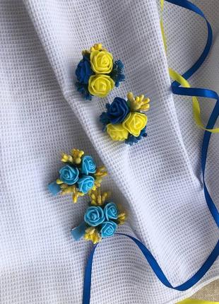 Резинки і заколки в жовто-блакитному кольорі