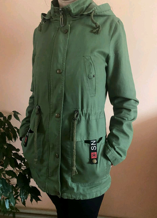 Куртка демісезонна оливкова зелена