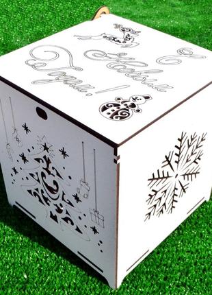 Белая коробка лдвп 16х16х16 см новогодняя подарочная коробочка...