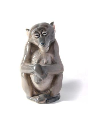 Фарфоровая статуэтка «беременная обезьяна».
дания, г. копенгаг...