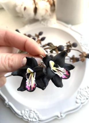 Черные серьги ручной работы орхидеи