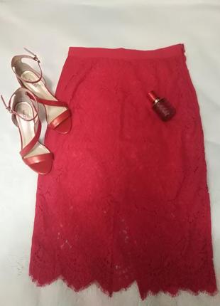 Красная кружевная юбка от h&m