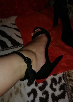 Босоножки на каблуке 👠👠