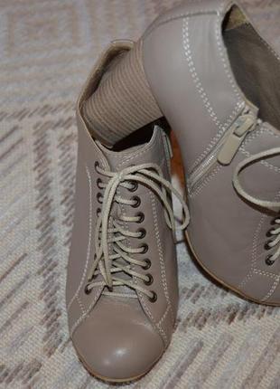 Кожаные cтильные высокие туфли (батильоны) santini р.35 (22,5см)