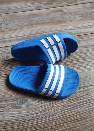 Шльопанці літні тапки сині ідеал adidas ор-л к11 30-31р