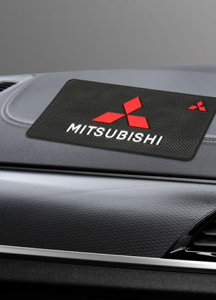 Антискользящий коврик на панель авто Mitsubishi (Мицубиси)