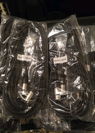 Продам микрофонный кабель MIC021-10M RX, разъемы XLR-F/XLR-M, дли