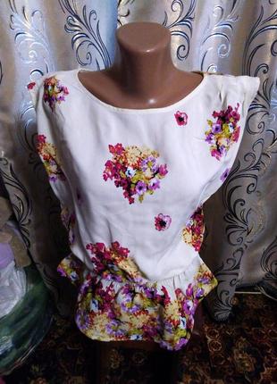 Очень красивая блуза с цветочным принтом river island