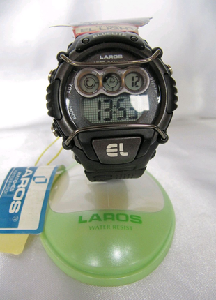Часы электронные LAROS, новые, WR-50, можно купаться, ударозащитн