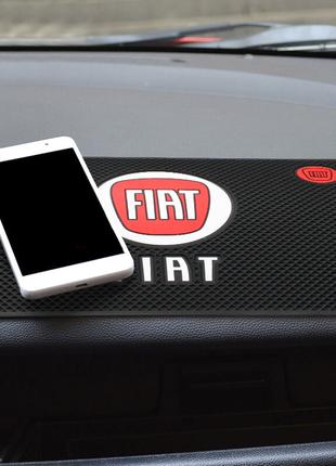 Антискользящий коврик на панель авто Fiat (Фиат)