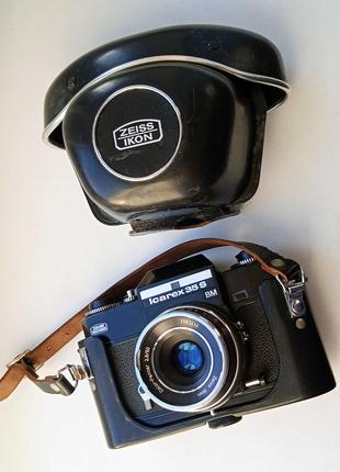 Zeiss Ikon Icarex 35S BM Camera & Color-Pantar 50-2.8