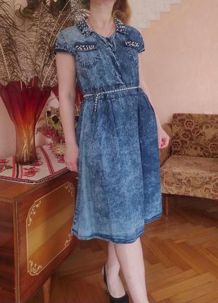 Легке літнє джинсове плаття