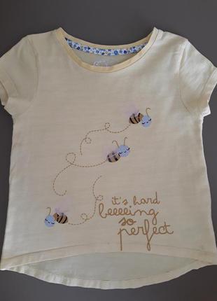 Солнечная футболка с пчелками