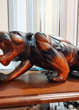 Велика дерев'яна статуетка егуар, пантера, тигр