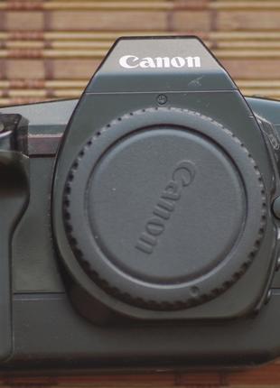 плівковий фотоапарат Canon EOS 650