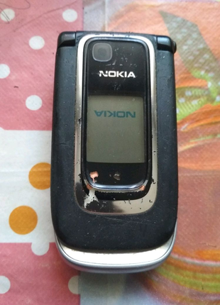 Телефон Nokia 6131