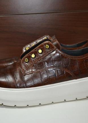 Geox 39р сникерсы кожаные , туфли ботинки. оригинал