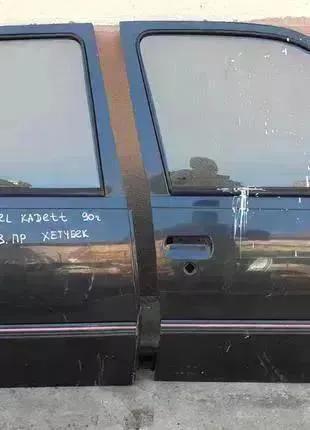 Двери опель кадет е
