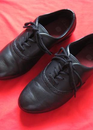 Clarks jules walk (35) кожаные туфли оксфорды женские