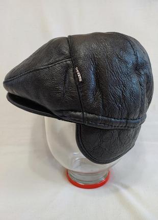 Мужская меховая кожаная кепка шапка. размер 56-57 сток!