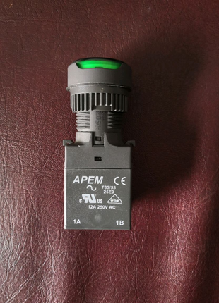Пускова кнопка Apem A02503