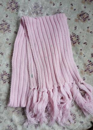 Новий шарф розового кольору