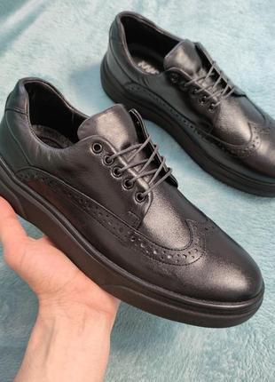Шкіряне чоловіче взуття-комфорт та якість