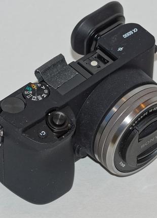 Защитный силиконовый чехол для фотоаппаратов SONY A6000 - черный