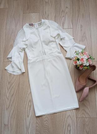 Вечернее белое платье с воланами, гипюровой спинкой