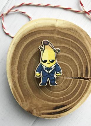 Деревянный значок "агент банан"
