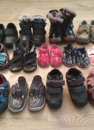 Взуття дитяче туфлі, кросівки, черевики лот для хлопчика та для..