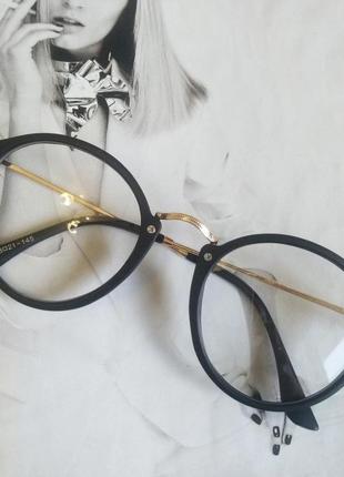 Имиджевые очки с  прозрачной линзой круглые с металлическими д...