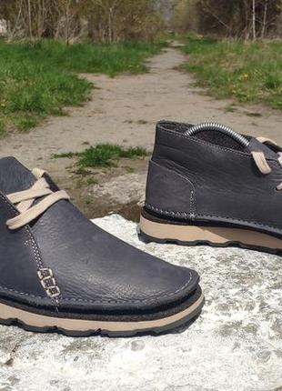 Жіночі дезерти, черевики clarks