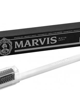 Зубная щетка Marvis с мягкой щетиной Белая (8004395110742)