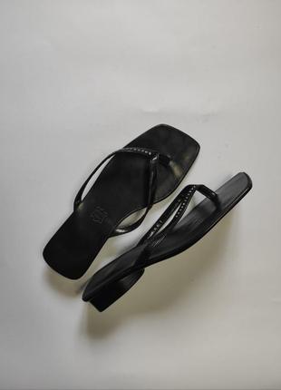 Черные натуральные кожаные шлепки сандалии с квадратным носком...