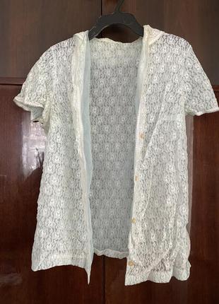 Мятная кружевная блуза с подкладкой и воротником