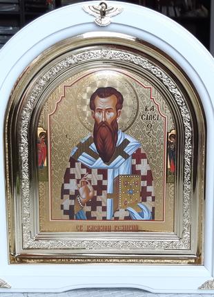 Икона Святой Василий Великий в белом арочном киоте с декор. уг...