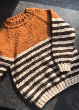 Детский пуловер стильный и уютный ручной работы